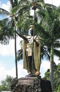 320px-Kamehameha_statue_Wailoa_River,_Hilo